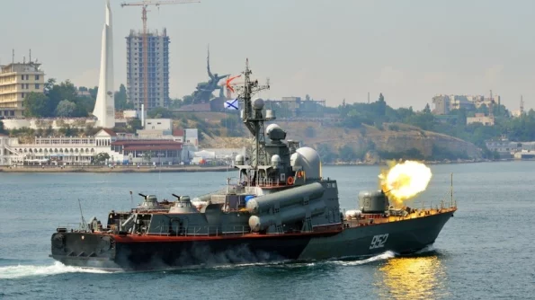 РВ опубликовала кадры боя, как русский флот отражал атаку врага в Севастополе