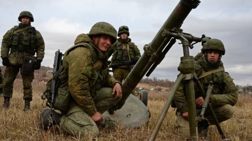 Минобороны: Миномётчики ВС РФ бьют по позициям ВСУ на границе Курской области