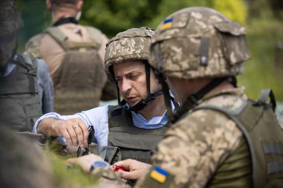 Депутат Рады Кузьмин обвинил Киев в намерении «забросать трупами границу с Россией»