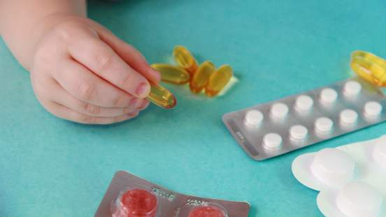Доктор Мясников заявил, что аспирин может вызывать опасные осложнения у детей