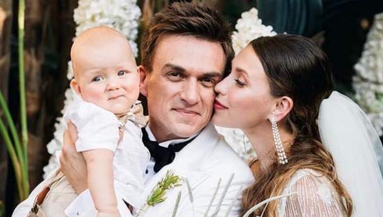Вслед за телеведущей Региной Тодоренко в больнице оказался её супруг Влад Топалов