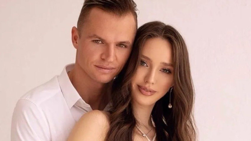Анастасия Костенко рассыпалась в комплиментах Ксении Собчак после интервью мужа
