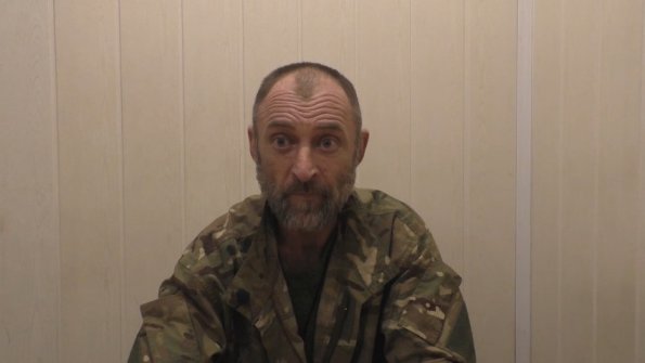 «Снимали двери помоднее»: сложивший оружие украинский боец рассказал о мародерстве ВСУ