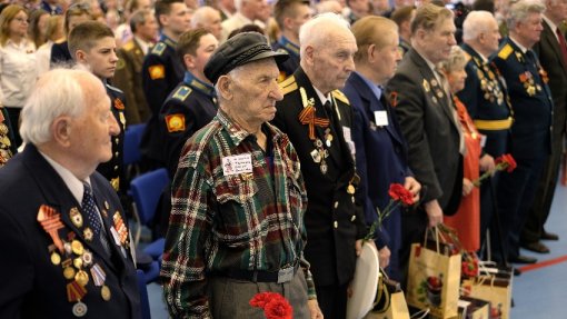 Российские звезды поздравили ветеранов ВОВ в честь Дня Победы