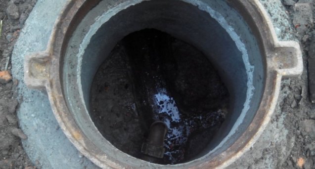В Уфе в канализационном коллекторе обнаружили троих рабочих без признаков жизни