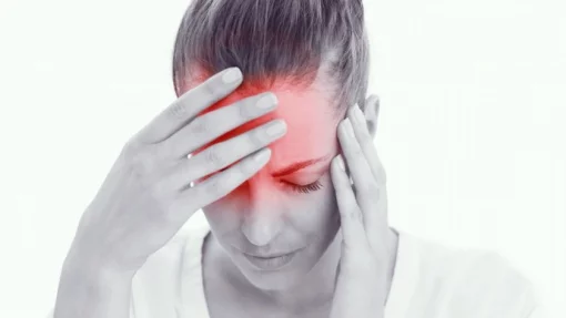 «ИноСМИ»: Врач Уинн Браун проинформировала, что делать, если у вас часто болит голова