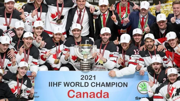 Рекордсменом чемпионатов мира по хоккею стала Канада