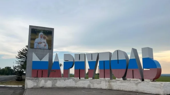VZ: РФ преобразовала Мариуполь, это стало своего рода символом по восстановлению Донбасса