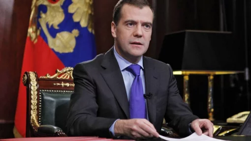 Дмитрий Медведев потребовал от США возместить ущерб за Артемовск и Мариуполь