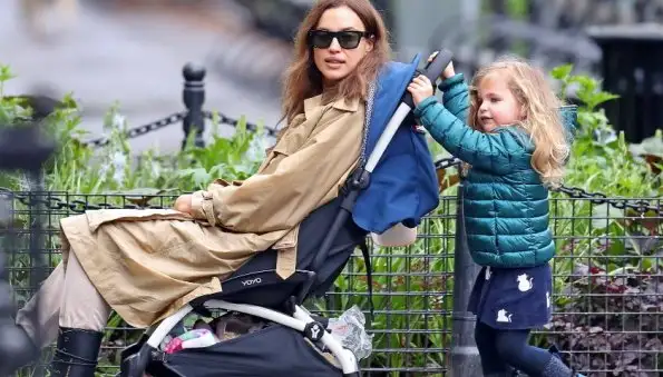 Супермодель Ирина Шейк сообщила, что у ее пятилетней дочери от Брэдли Купера Леи нет няни