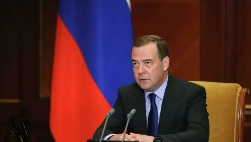 «Да замолчите вы уже»: Дмитрия Медведева раскритиковали за посты о нравственности