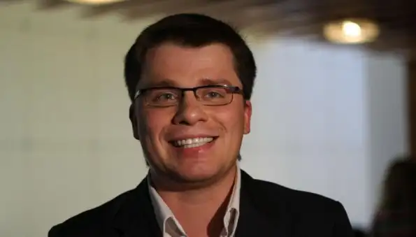 Юморист Гарик Харламов унизил телеведущую Ольгу Скабееву перед уходом из Comedy Club