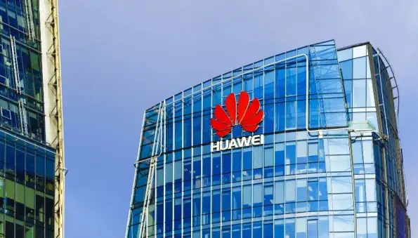 США запретили импорт Huawei и ZTE, назвав их "неприемлемым риском"