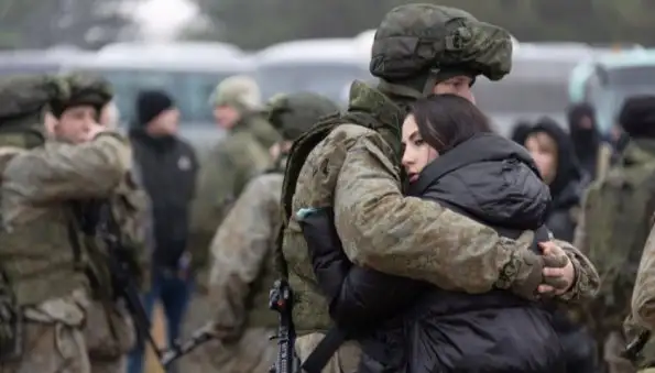 "Страх – это нормально": Бойцы "Пятнашки" успокоили мобилизованных на Украину