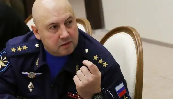 Военный эксперт RI Василеску считает, что после прихода Суровикина киевскому режиму осталось недолго