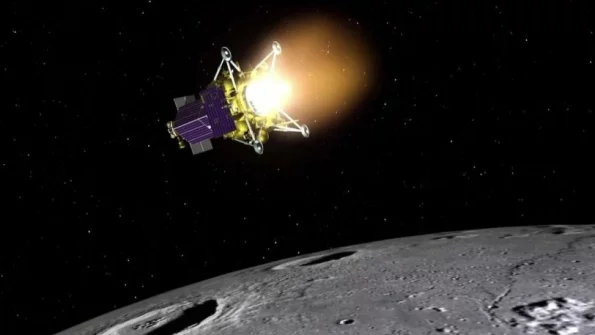 После крушения "Луны-25" "Роскосмос" построит станцию на спутнике вместе с КНР