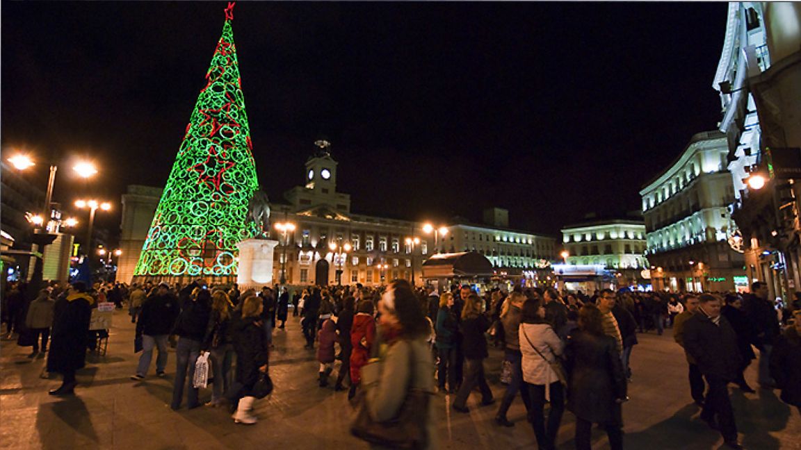 В Испании разработали правила празднования Рождества и Нового года во время коронавируса