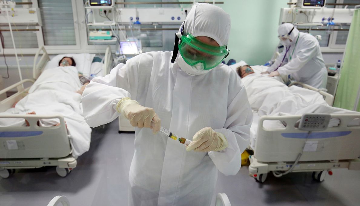 Массовая вакцинация от коронавируса в России начнется до Нового года