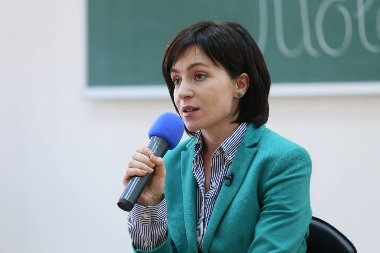 Санду назвала "нечестным" долг Молдавии за газ перед Россией