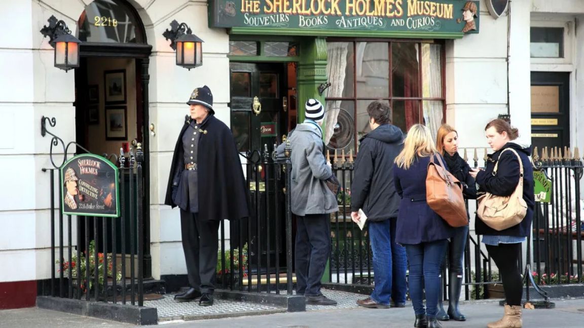 Дочь и внук Назарбаева оказались владельцами дома Шерлока Холмса в Лондоне