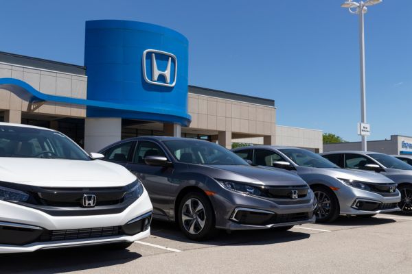 Honda первой в мире начнет продавать автомобили с третьим уровнем автоматизации