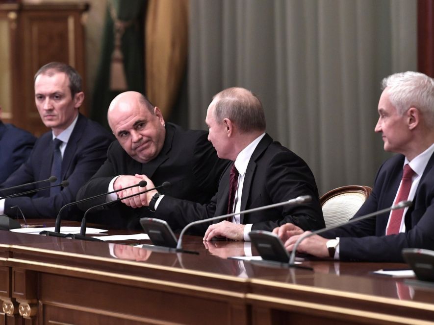 В Кремле назвали ротационным процессом перестановки в правительстве