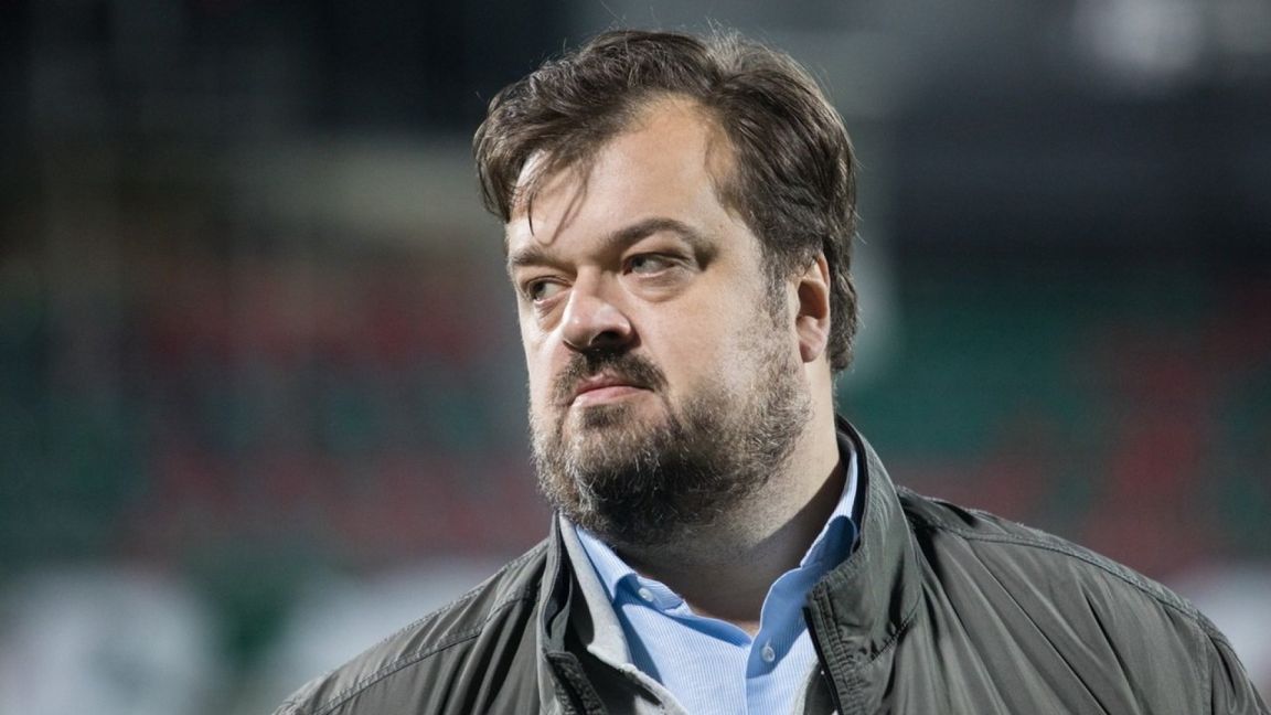 Комментатор Уткин отказался считать Черчесова тренером после провала сборной России