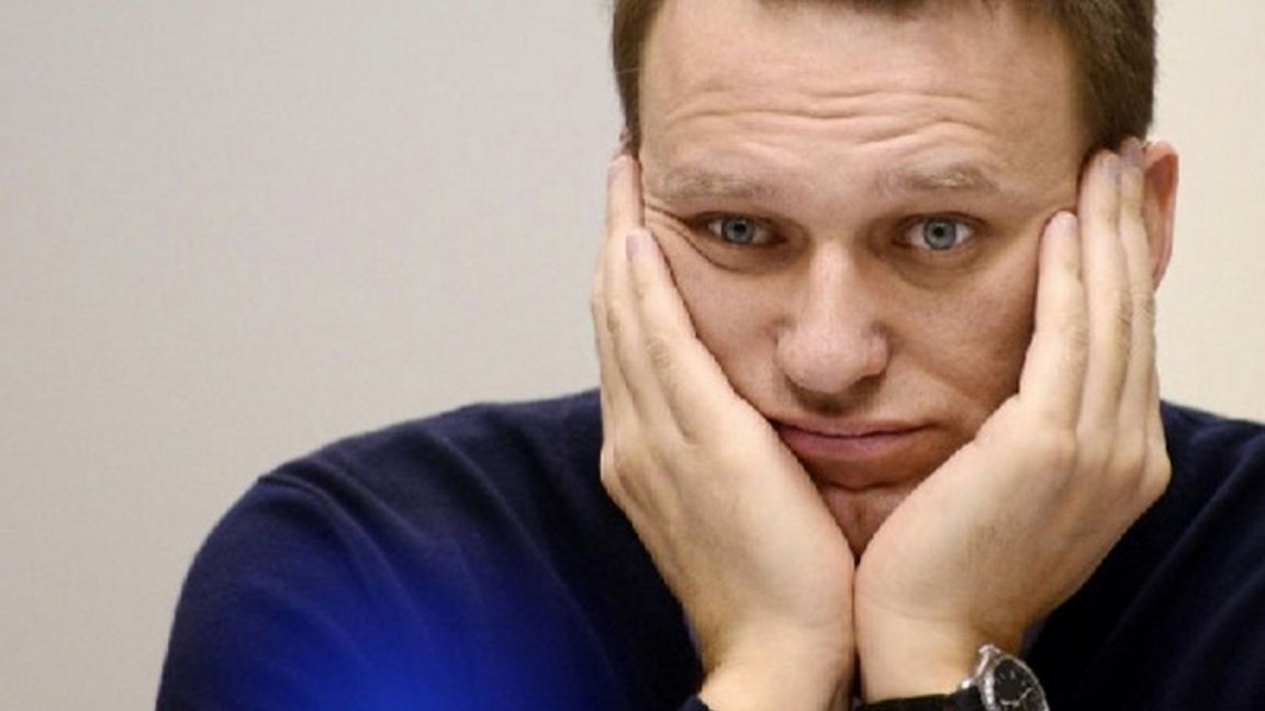 Суд отказался рассматривать иск Навального к Пескову
