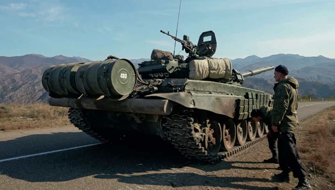 Российские миротворцы развернули в Карабахе 10 постов и вошли в Степанакерт