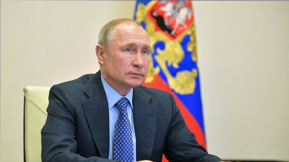 Путин заявил об упущенной возможности остановить бои в Карабахе в октябре