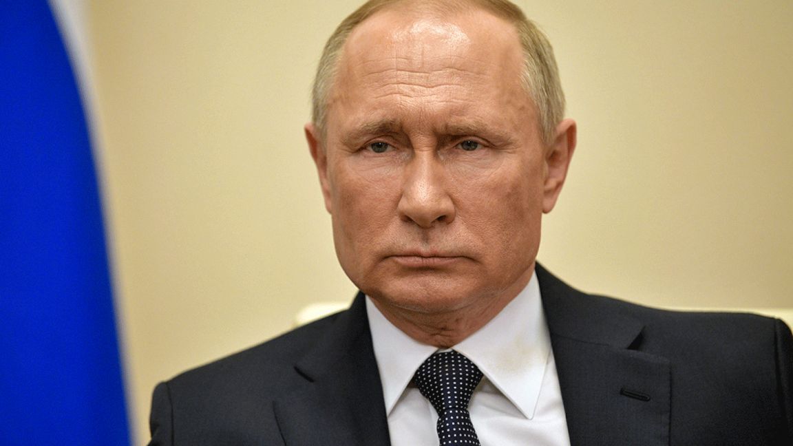 Путин потребовал разоблачить ложную пропаганду легких наркотиков