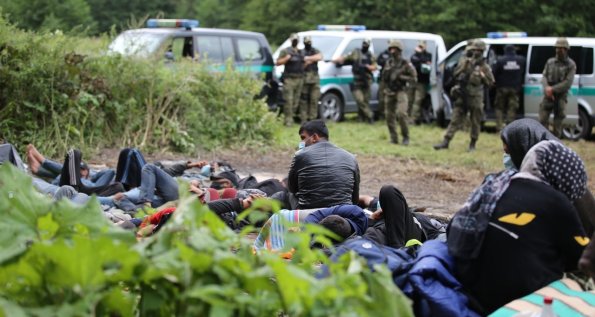 Прокуратура Польши обвинила двух россиян и украинца в организации нелегальной миграции
