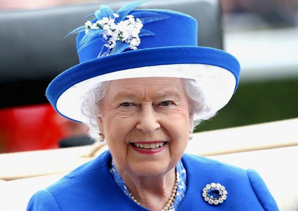 Королева Британии Елизавета II разрушила хитрый план принца Гарри и Меган Маркл