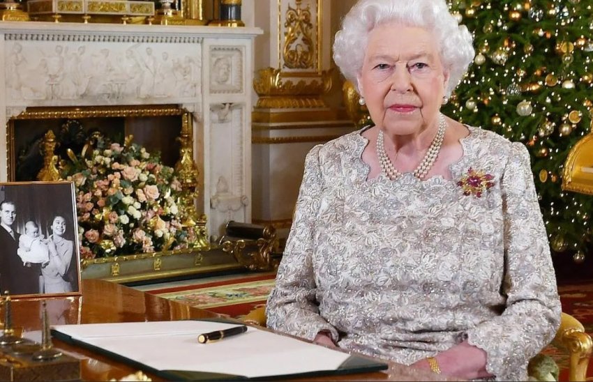 Королева Великобритании Елизавета II стала самым долгоправящим монархом в мире