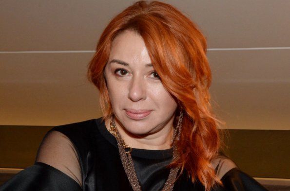 Певица Алена Апина устроила скандал из-за съемок в шоу «Суперстар»