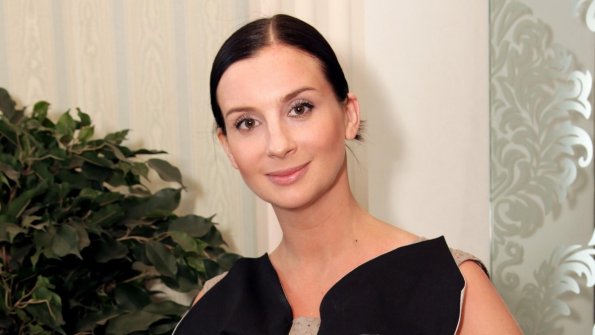 Телеведущая Екатерина Стриженова ответила хейтерам на обвинения в пластических операциях