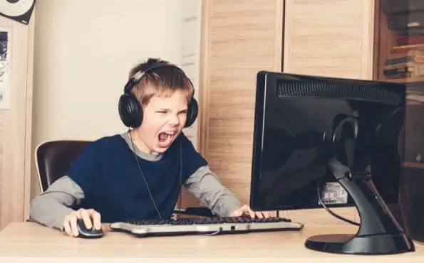 Учёные рассказали, как компьютерные игры влияют на ребёнка