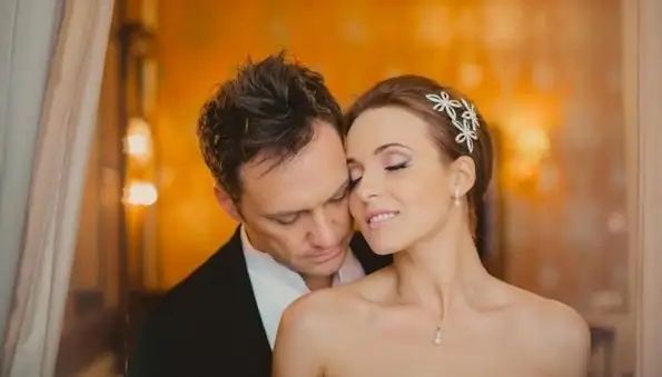Анна Снаткина опубликовала свадебное фото с мужем и поздравила его с годовщиной