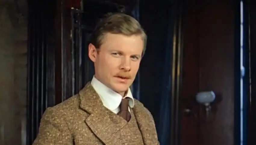 На съемках советского фильма про Холмса режиссер едва не сжег Ватсона и "Ленфильм"