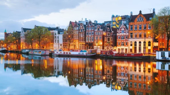 В 2024 году Амстердам разорит туристов своими налогами