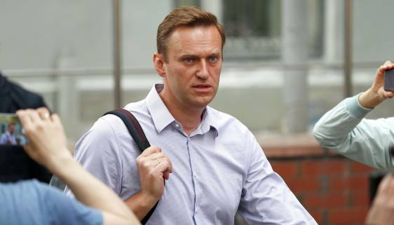 Косачев считает, что Навальный сам продиктовал санкционный список