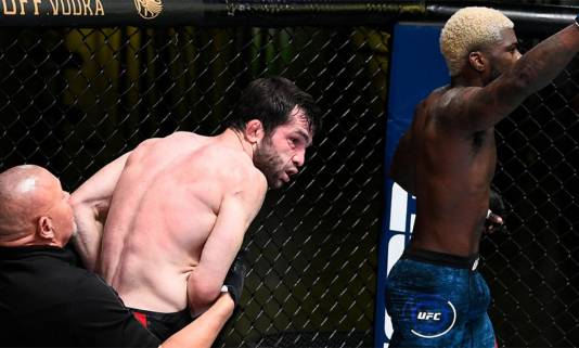 Дебютный бой Тимура Валиева в UFC признан несостоявшимся