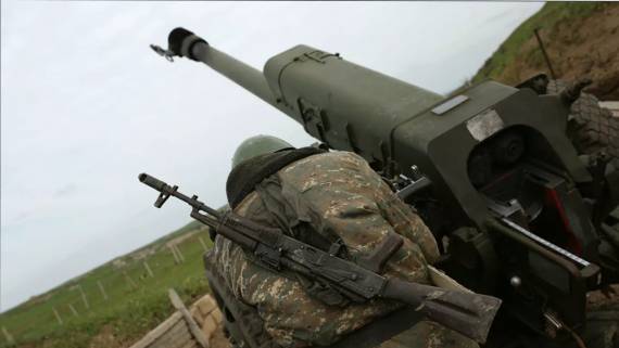 Лидер Нагорного Карабаха попросил Путина помочь с прекращением боев