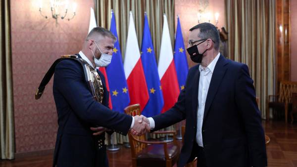 Блахович встретился с премьер-министром Польши