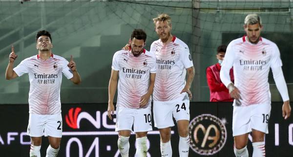 «Милан» впервые за 17 лет одержал победу в серии пенальти в еврокубке