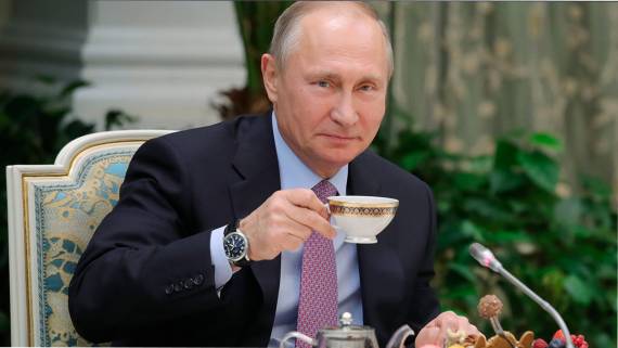 Путин признался, что перестал пить пиво: «Брюхо растет»