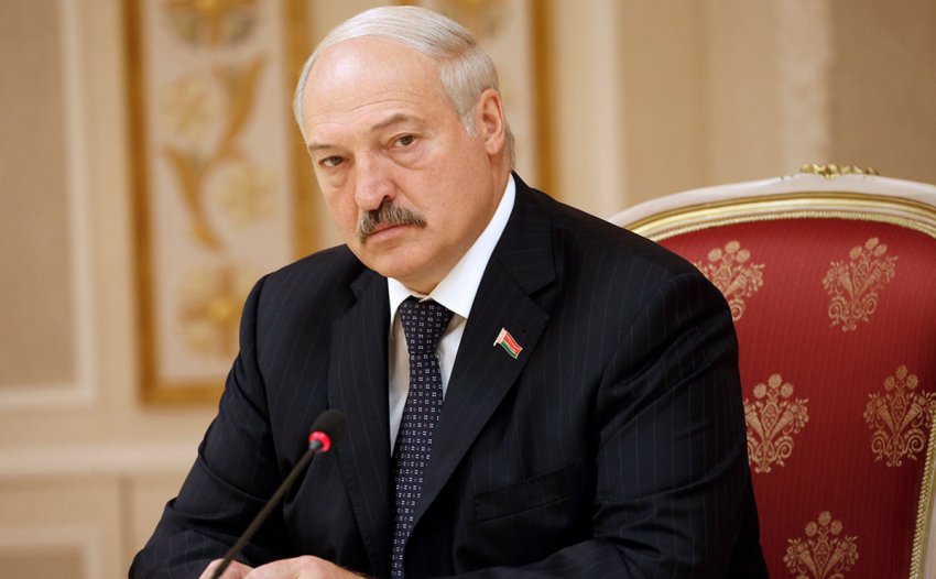 Президент Александр Лукашенко опроверг новость о тайном вакцинировании от коронавируса зарубежным препаратом