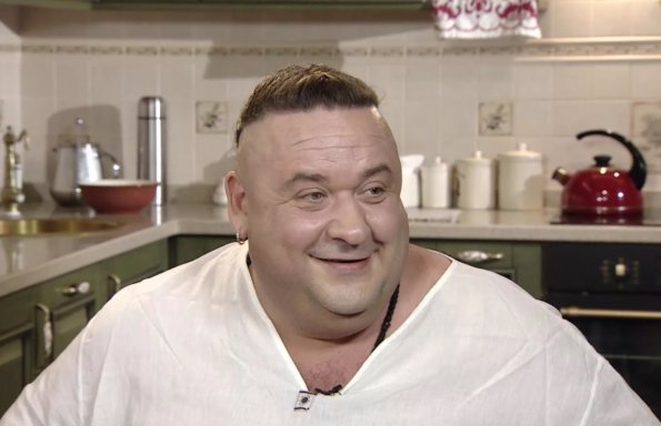 Юморист из «Кривого зеркала» рассказал, как живет после похудения на 70 кг