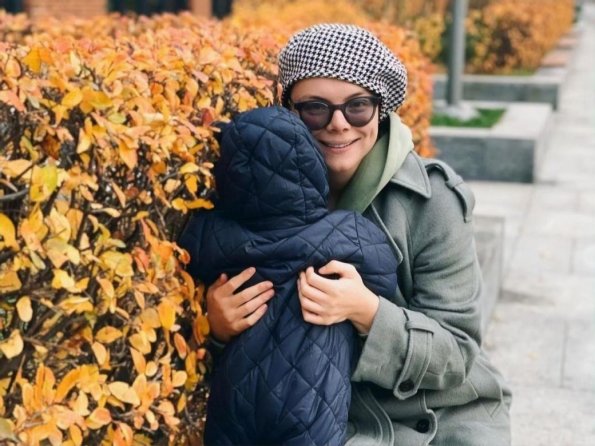 Молодая жена Петросяна Татьяна Брухунова показала фото с подросшим сыном от юмориста