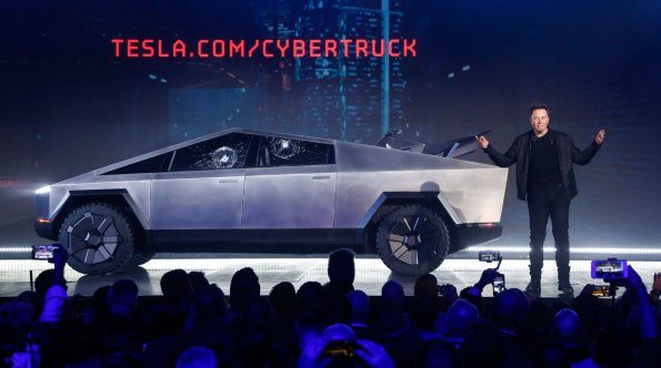 Прошли испытания улучшенной версии пикапа Cybertruck от компании Tesla